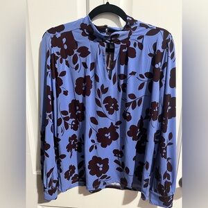 Women’s Small Blouse